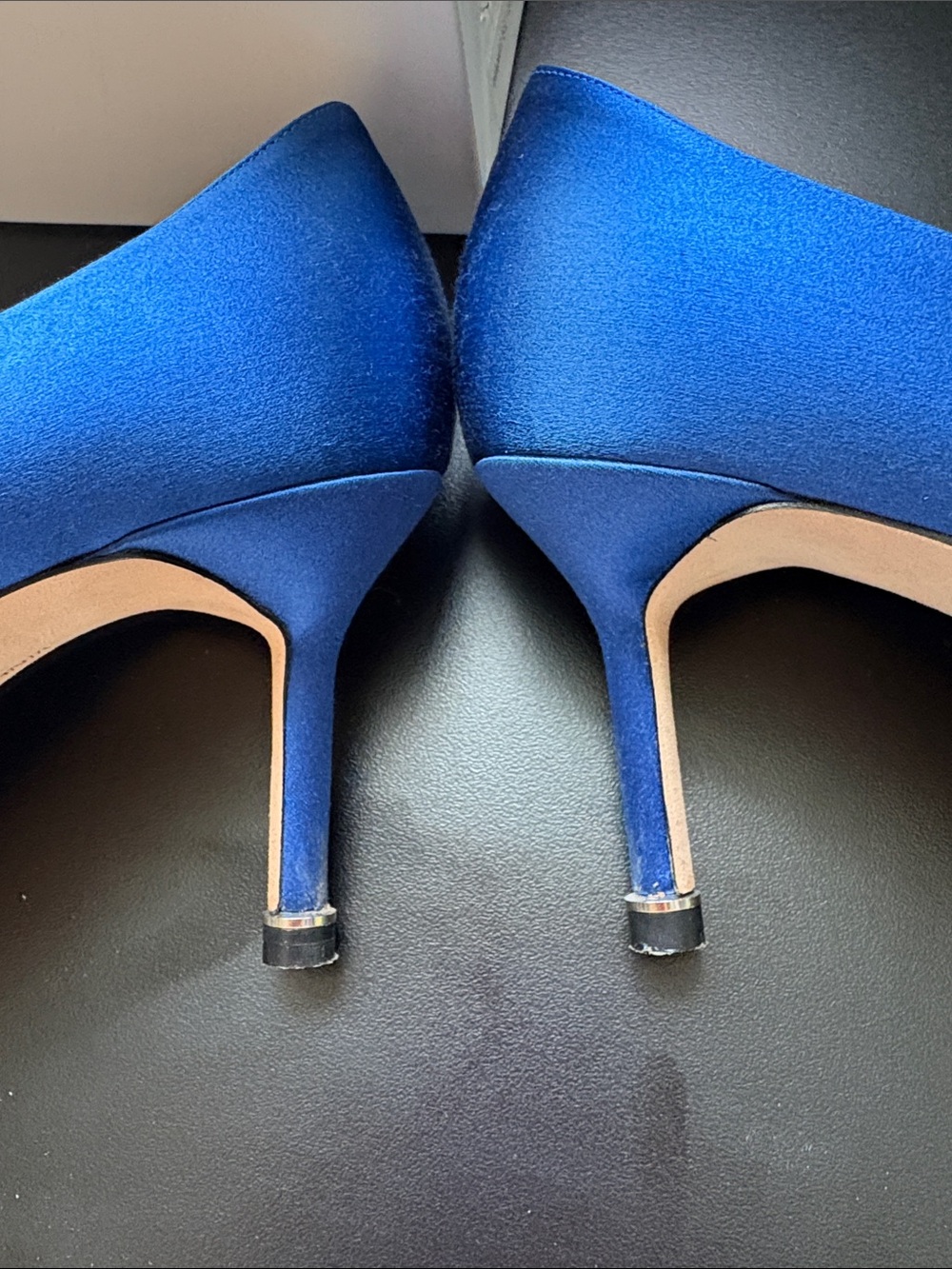 Manolo Blahnik Royal Blue Satin Crystal Buckle heels barely worn - Picture 7 of 7